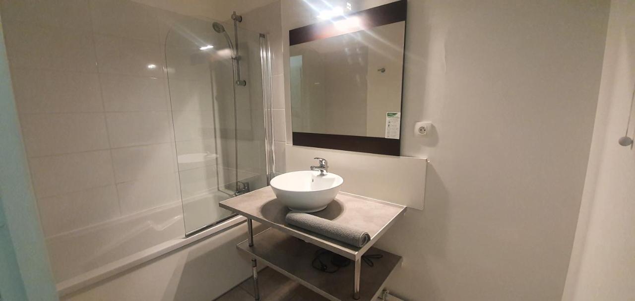Apartament Le Baou Beni - Piscine, Climatisation & Parking Gréoux-les-Bains Zewnętrze zdjęcie